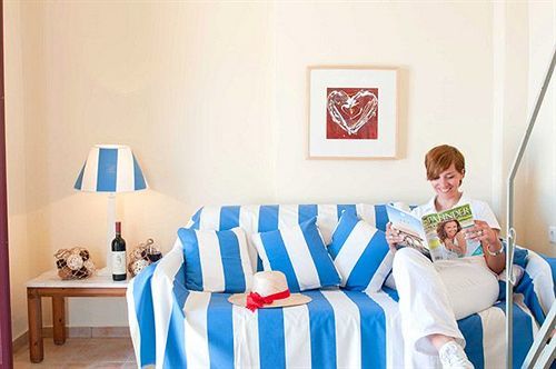 Atlantida Holiday Club 호텔 Akrotírion 외부 사진